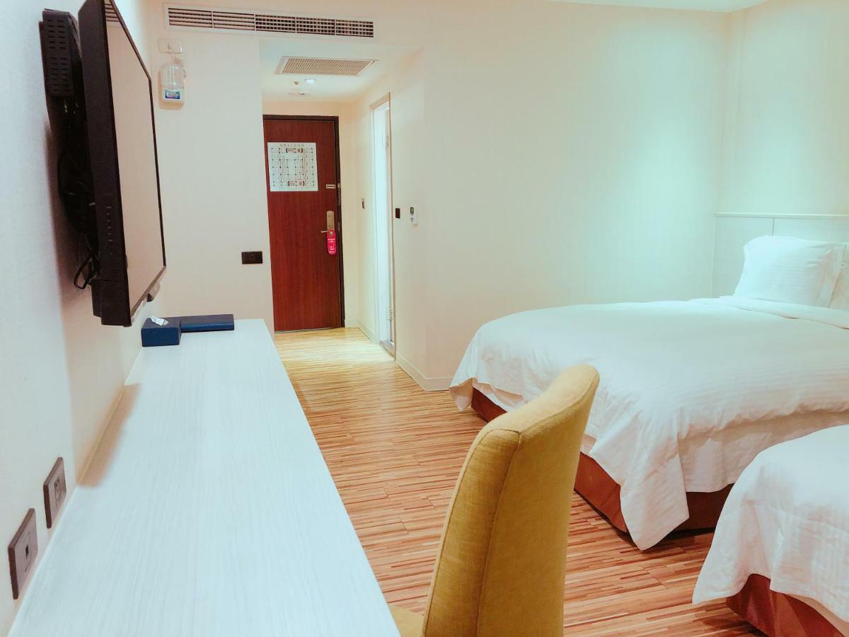 Wemeet Hotel Pingtung Eksteriør bilde