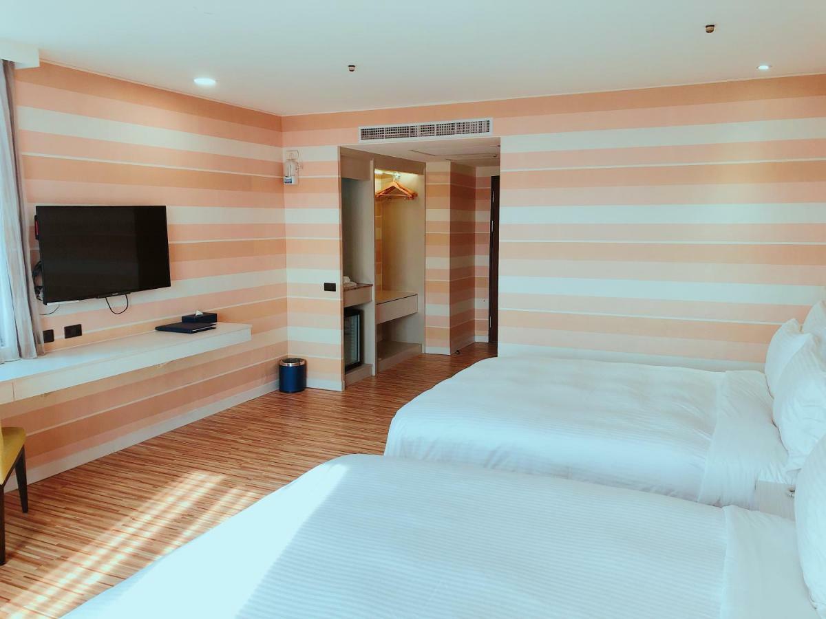 Wemeet Hotel Pingtung Eksteriør bilde