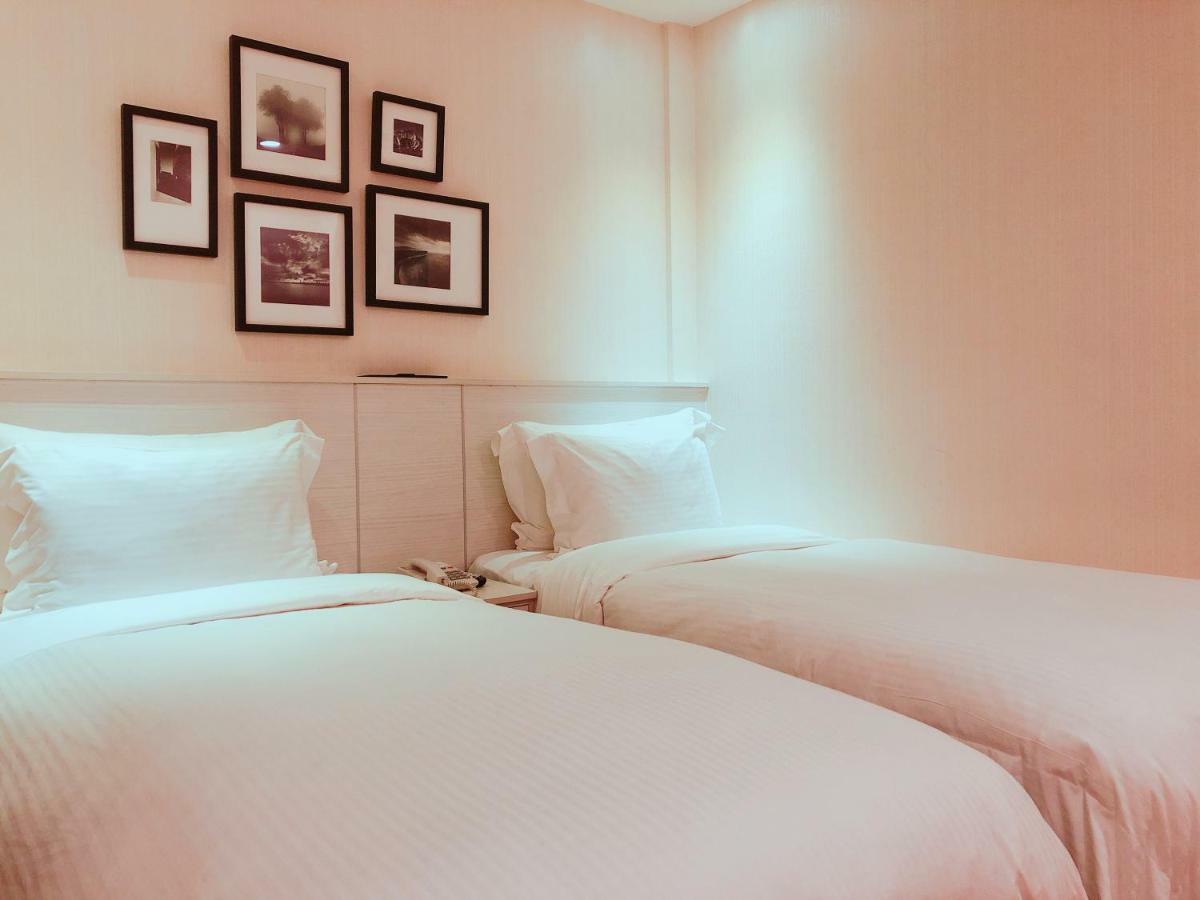 Wemeet Hotel Pingtung Eksteriør bilde