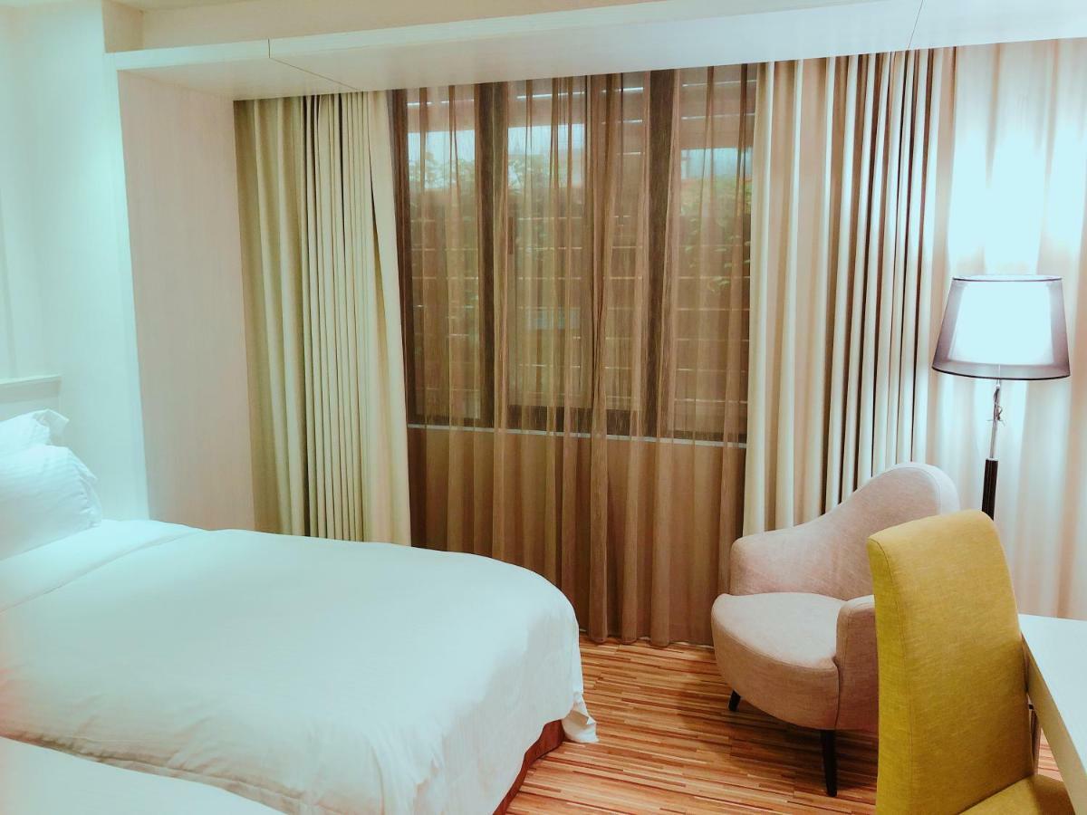 Wemeet Hotel Pingtung Eksteriør bilde