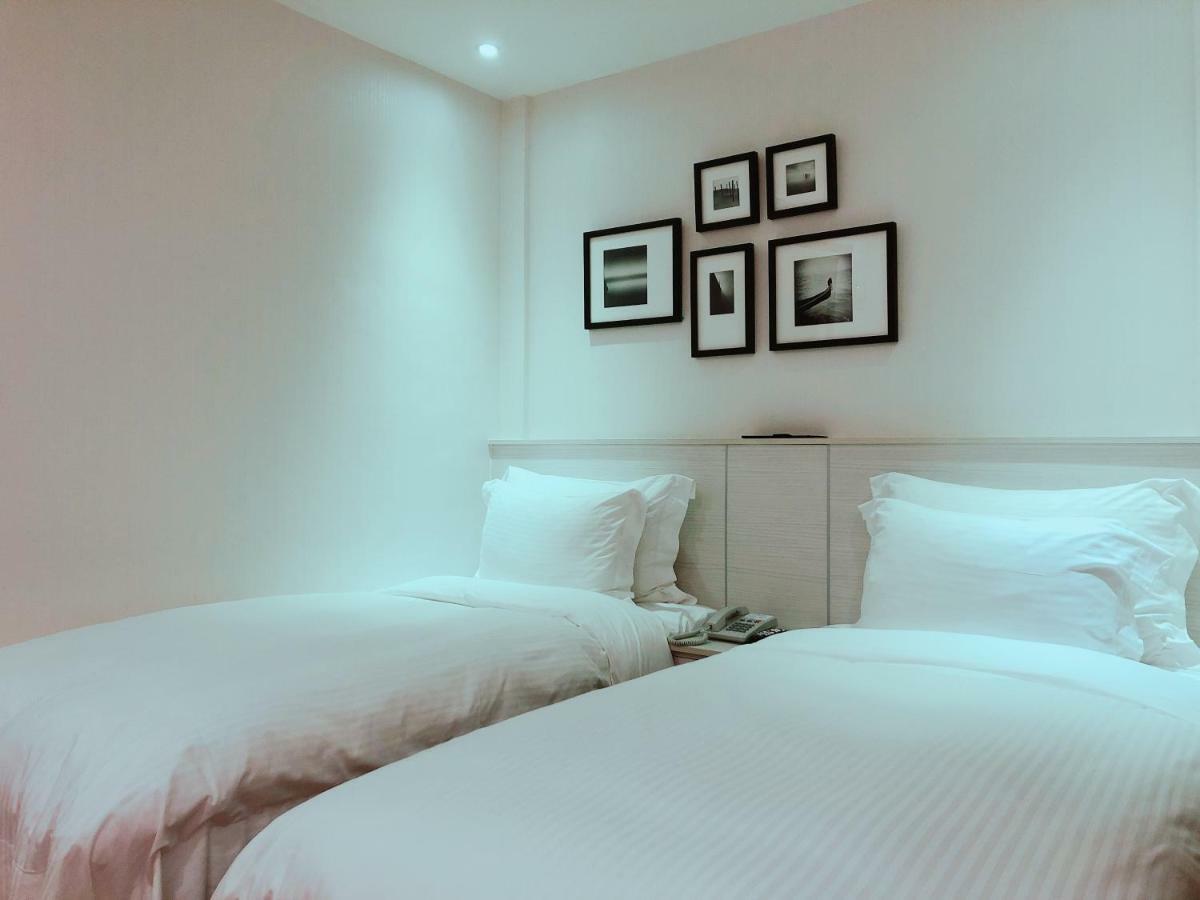 Wemeet Hotel Pingtung Eksteriør bilde